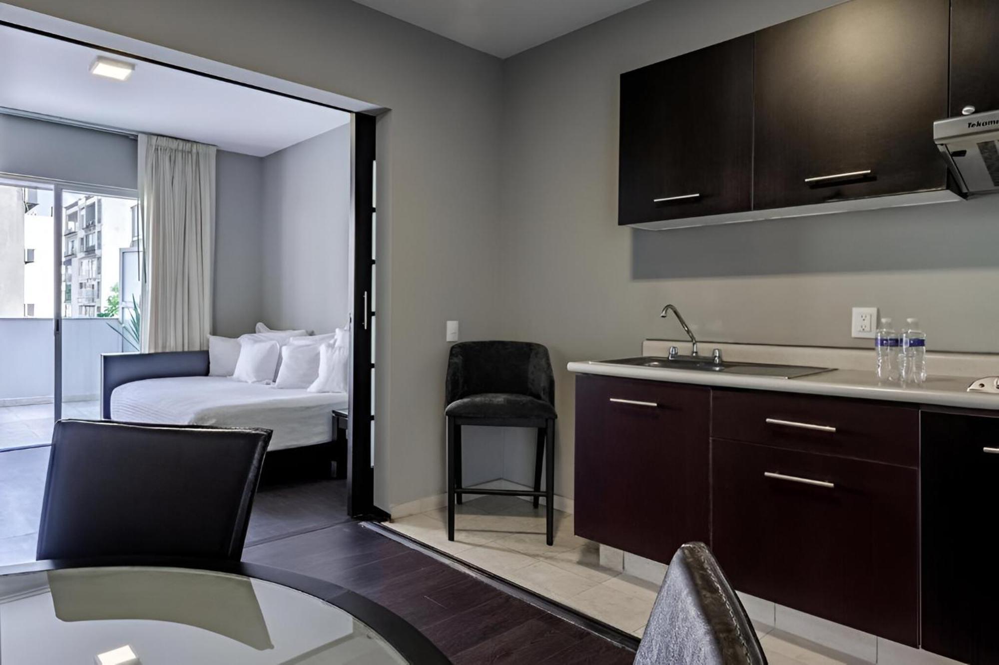 Suites Giorgio Мехико Экстерьер фото